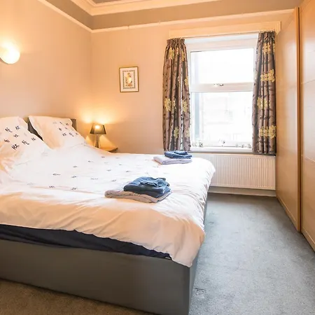 Apartment Holidays King's Garden